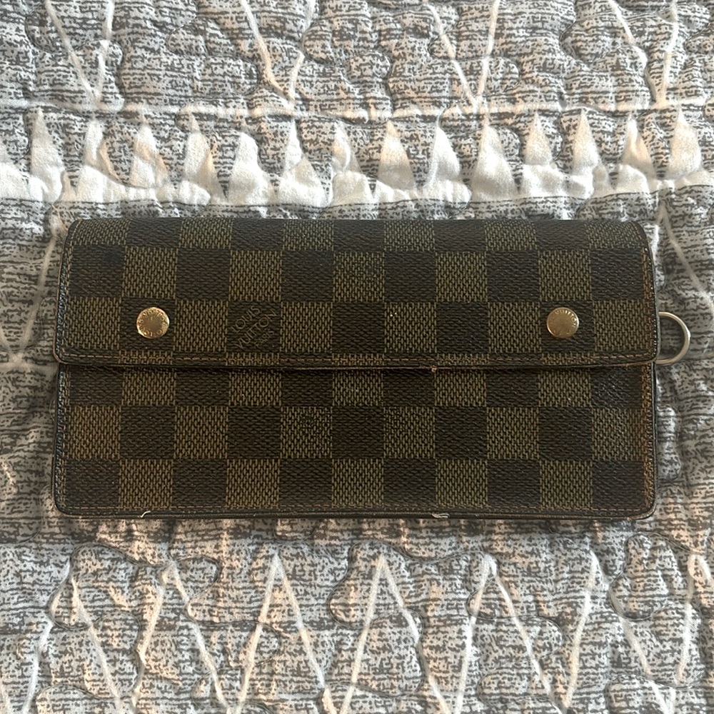 Louis Vuitton Damier Ebene Porte Tresor Wallet
